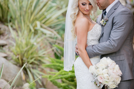 touch-of-glam-outdoor-wedding