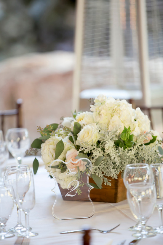 touch-of-glam-outdoor-wedding