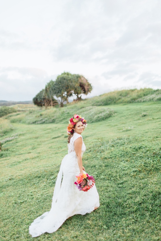 tropical-hawaiian-beach-wedding