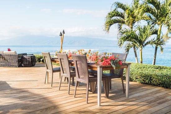 tropical-hawaiian-beach-wedding
