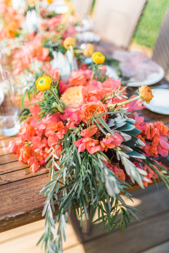 tropical-hawaiian-beach-wedding