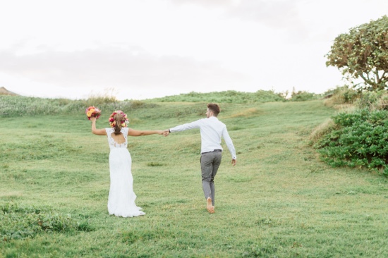 tropical-hawaiian-beach-wedding