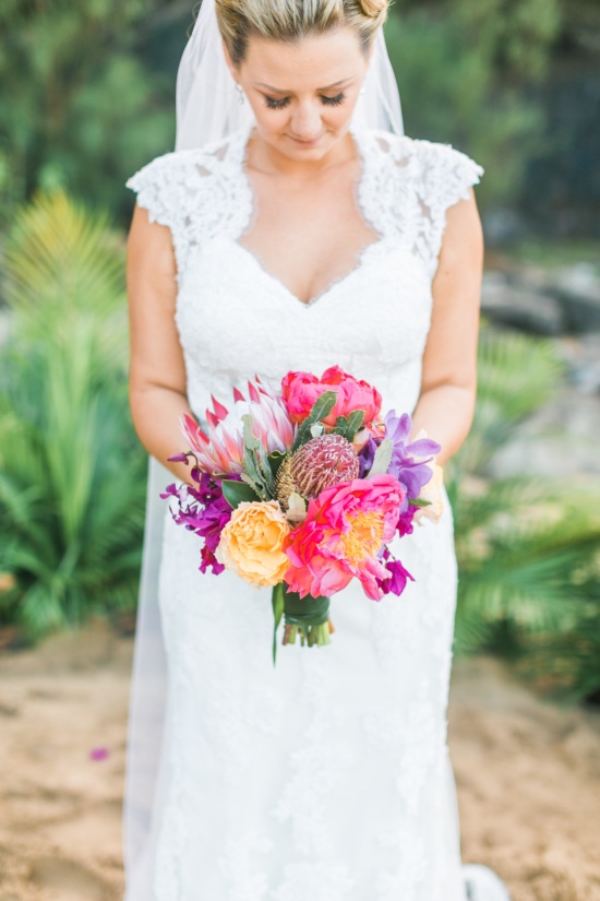 tropical-hawaiian-beach-wedding