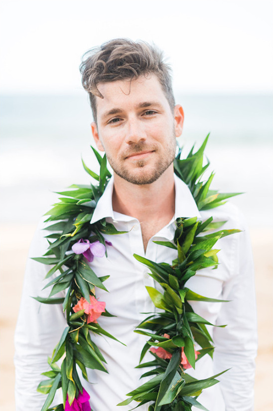 hawaiian lei groom