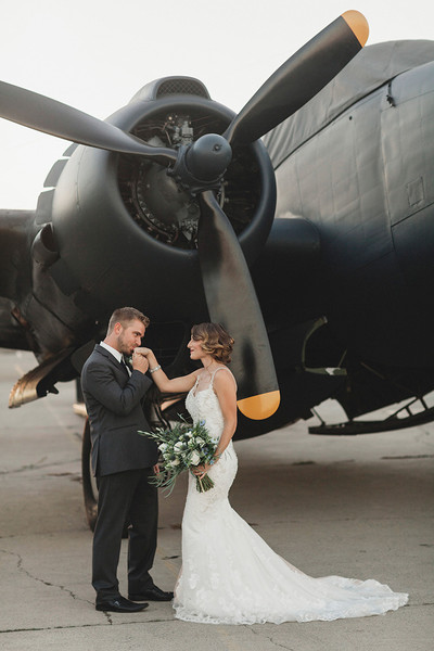 Vintage Airplane Wedding Ideas