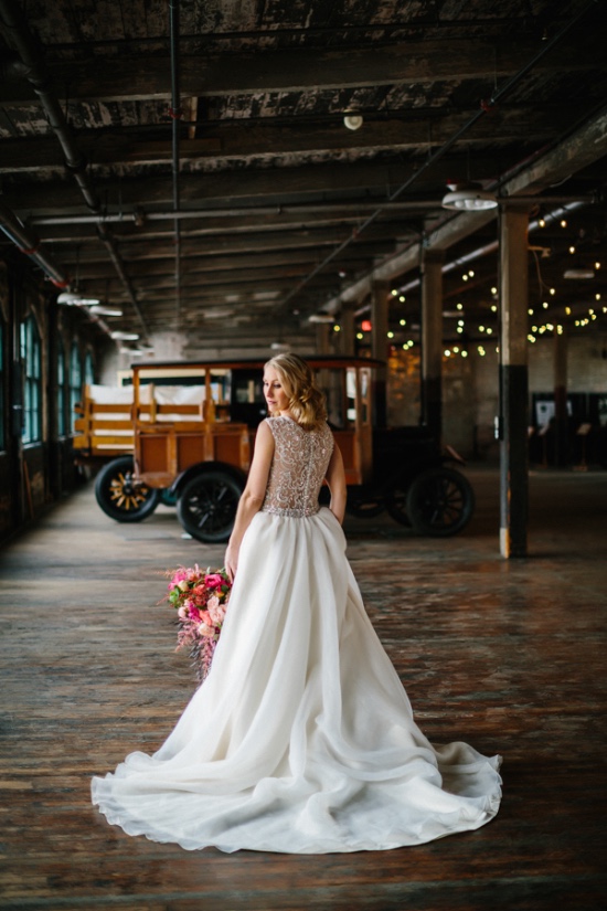 glam-industrial-wedding-inspiration
