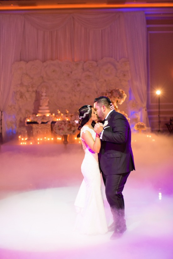 glam-wedding-at-the-taglyan-complex