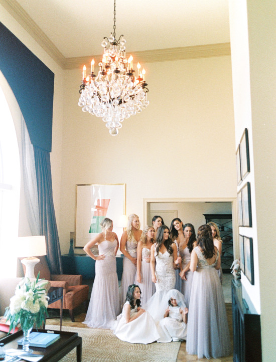 glamorous-white-and-gray-wedding