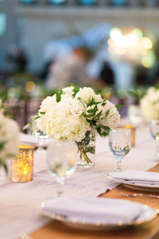 glamorous-white-and-gray-wedding