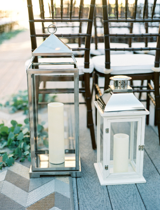 glamorous-white-and-gray-wedding