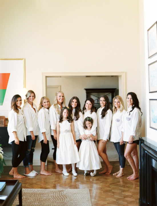glamorous-white-and-gray-wedding