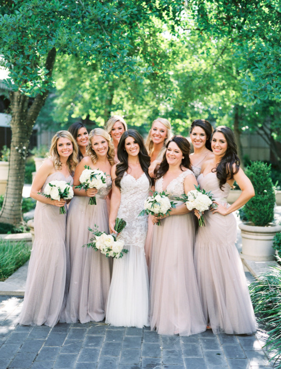 glamorous-white-and-gray-wedding