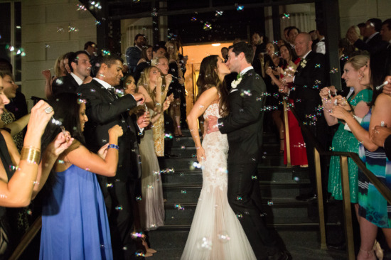 glamorous-white-and-gray-wedding