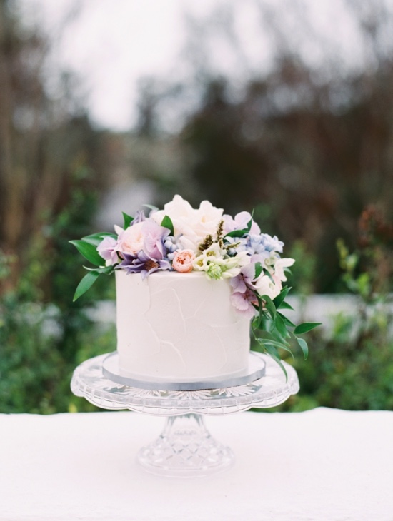 luxurious-lavender-and-royal-blue