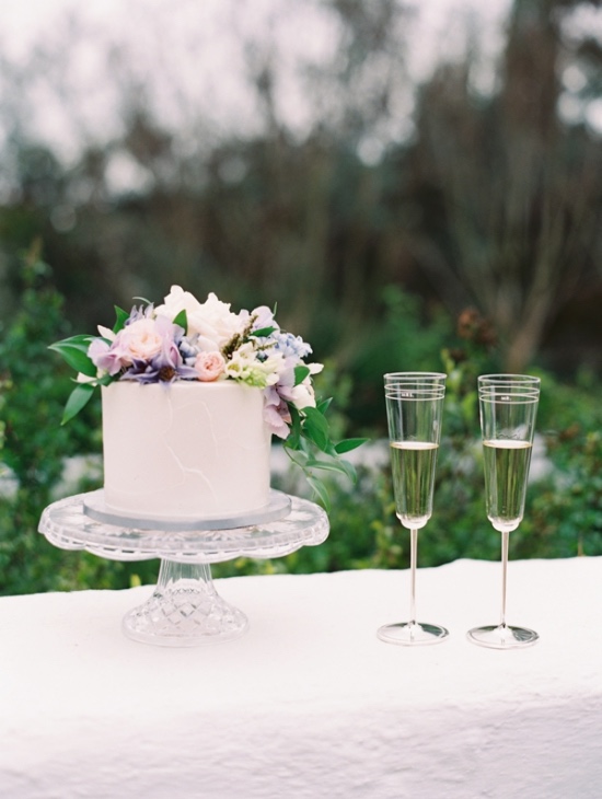 luxurious-lavender-and-royal-blue