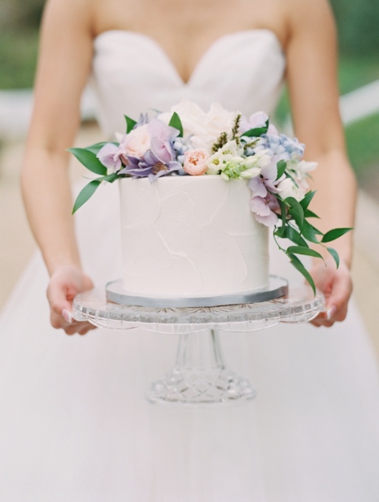 luxurious-lavender-and-royal-blue