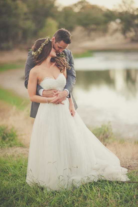 natural-green-and-grey-wedding-in