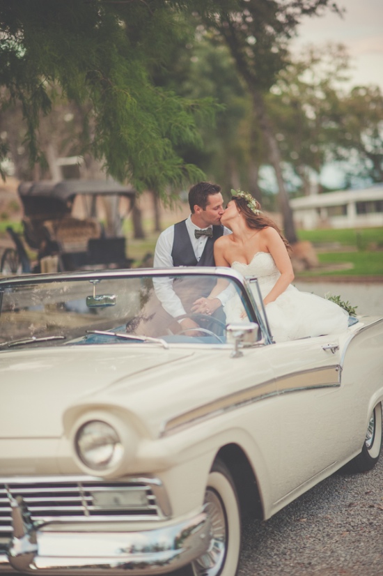 natural-green-and-grey-wedding-in