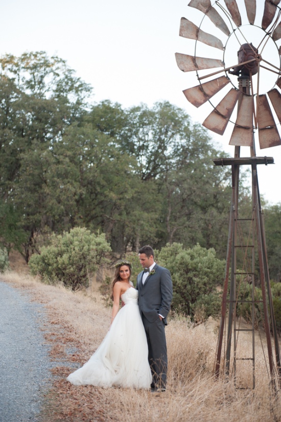 natural-green-and-grey-wedding-in