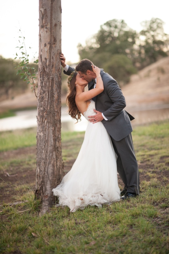 natural-green-and-grey-wedding-in