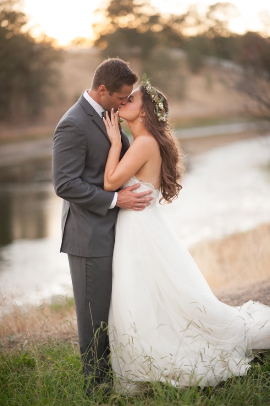 natural-green-and-grey-wedding-in