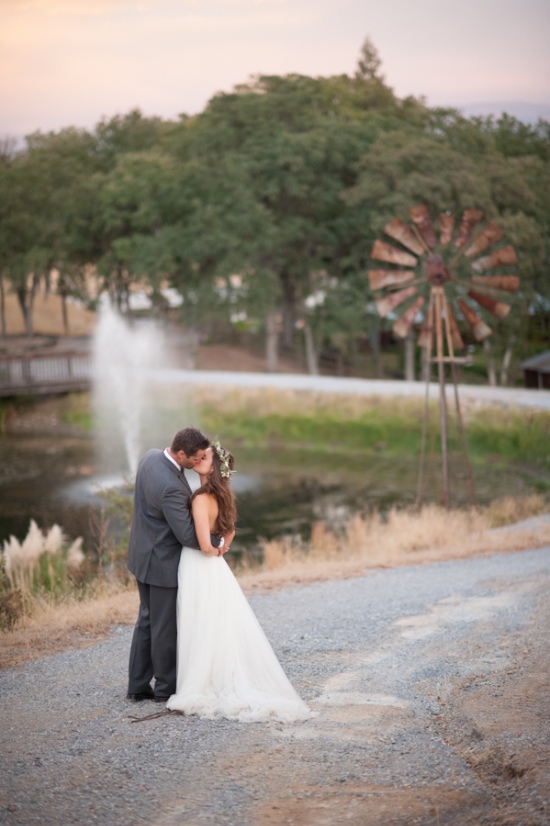 natural-green-and-grey-wedding-in