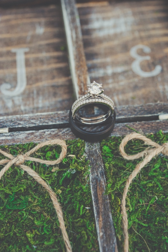 natural-green-and-grey-wedding-in