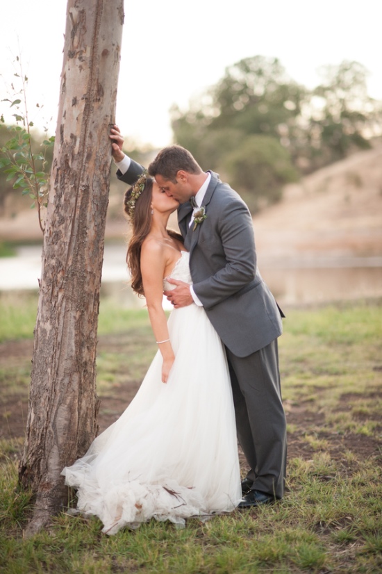 natural-green-and-grey-wedding-in