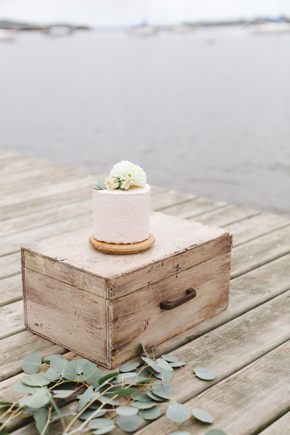 Sailboat-Elopement-Shoot-Lisa-Renault-Photographie