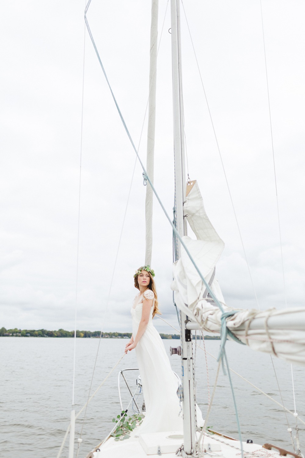 Sailboat-Elopement-Shoot-Lisa-Renault-Photographie