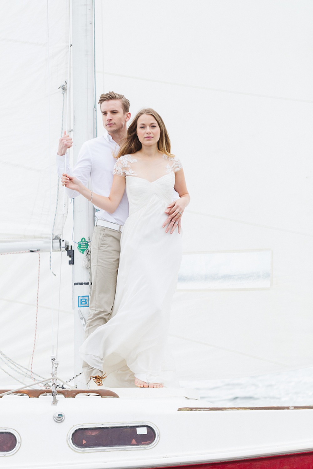 Sailboat-Elopement-Shoot-Lisa-Renault-Photographie