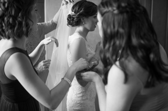 shades-of-red-rustic-wedding