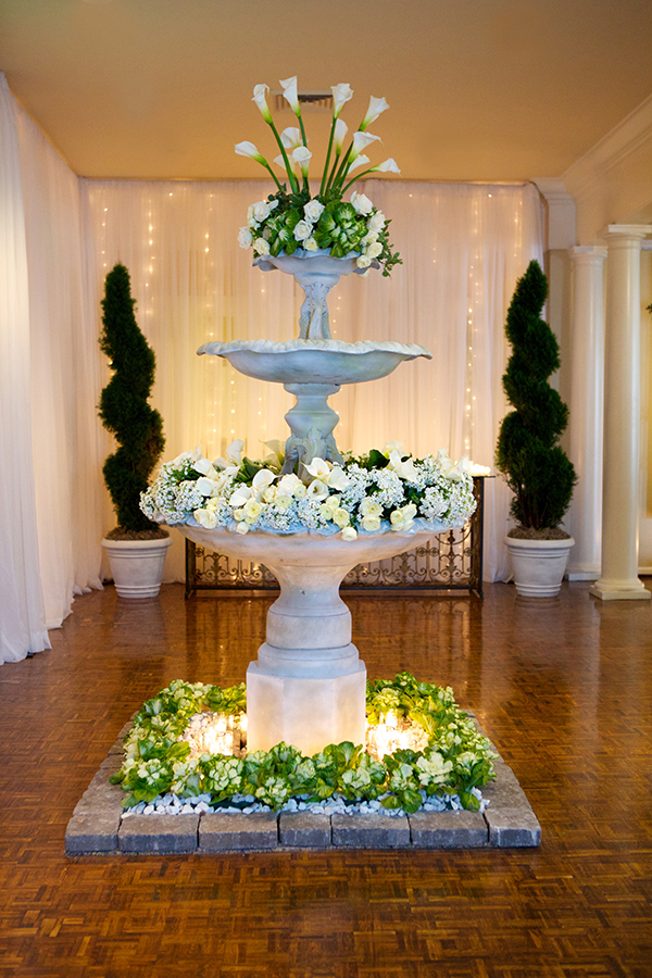 southern-white-and-green-wedding