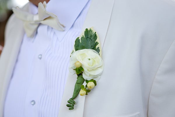 southern-white-and-green-wedding