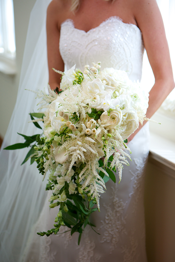southern-white-and-green-wedding