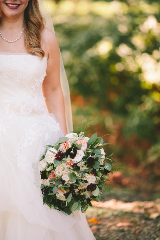 burgundy-and-plum-vineyard-wedding