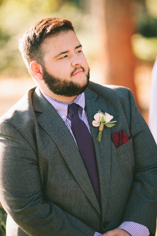 burgundy-and-plum-vineyard-wedding