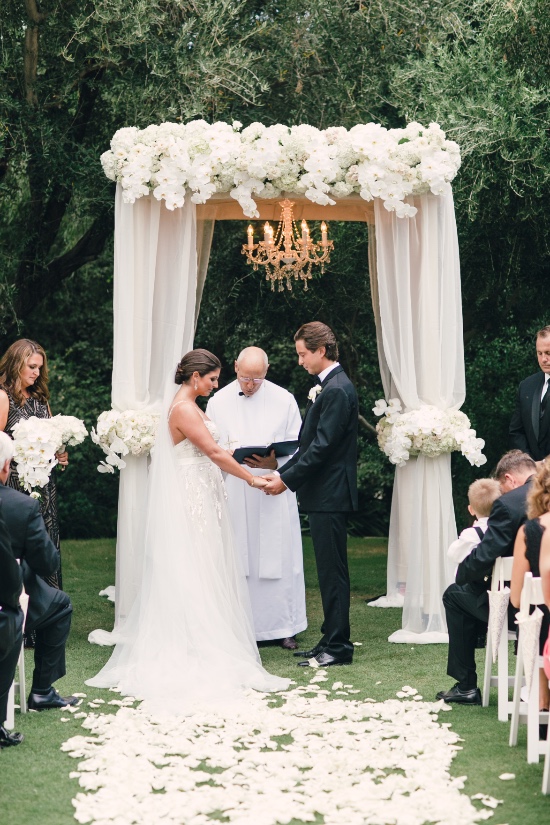 elegant-attire-only-palm-springs-wedding