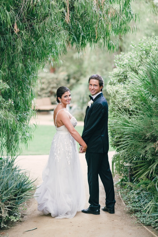 elegant-attire-only-palm-springs-wedding