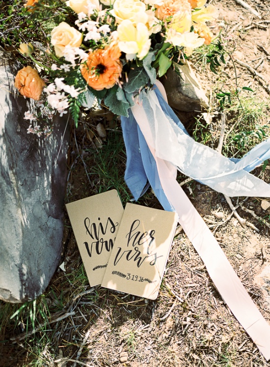 elegant-outdoor-wedding-at-red-rocks