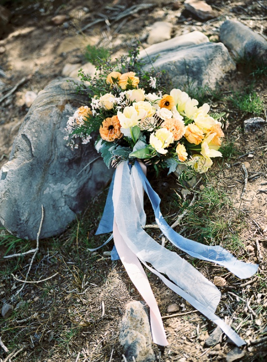 elegant-outdoor-wedding-at-red-rocks