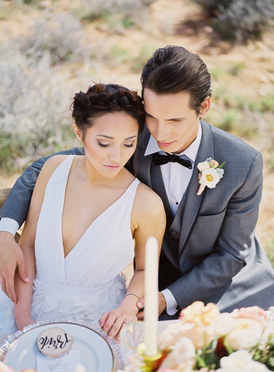 elegant-outdoor-wedding-at-red-rocks
