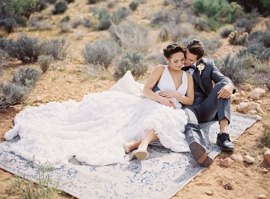 elegant-outdoor-wedding-at-red-rocks