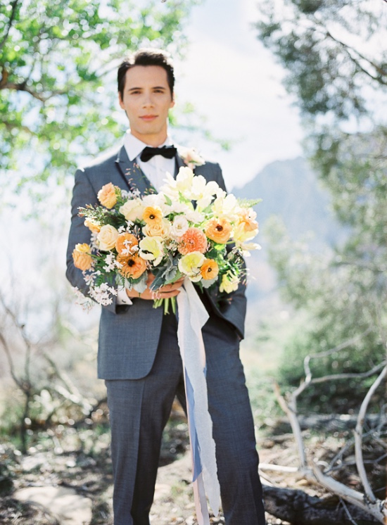 elegant-outdoor-wedding-at-red-rocks
