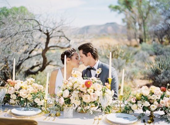 elegant-outdoor-wedding-at-red-rocks