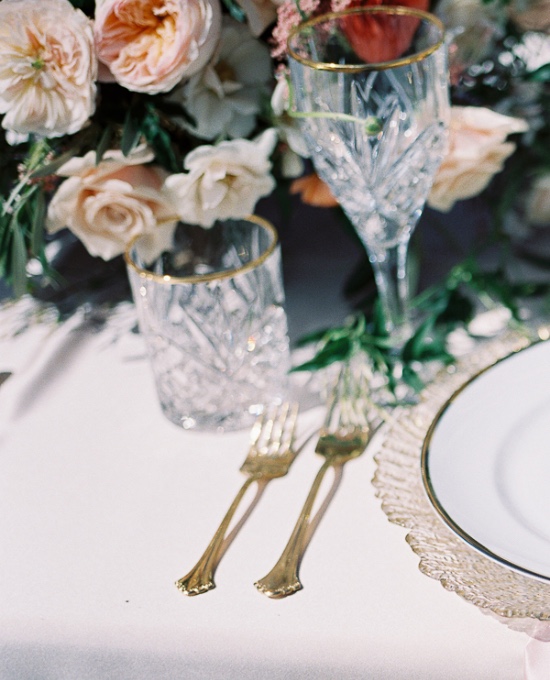 elegant-outdoor-wedding-at-red-rocks