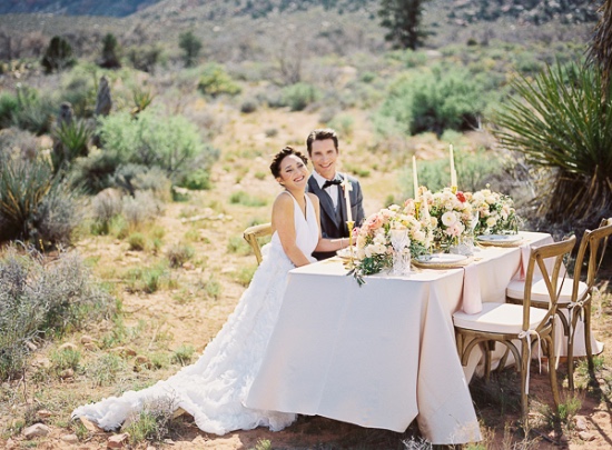 elegant-outdoor-wedding-at-red-rocks