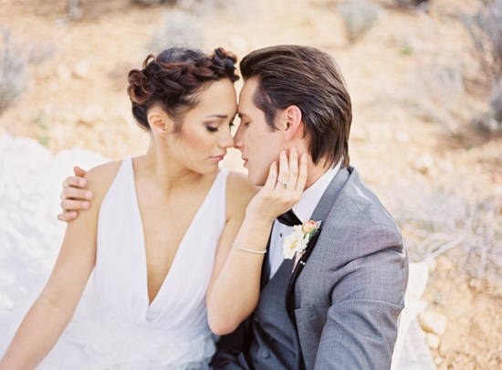 elegant-outdoor-wedding-at-red-rocks