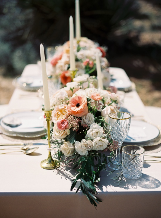 elegant-outdoor-wedding-at-red-rocks