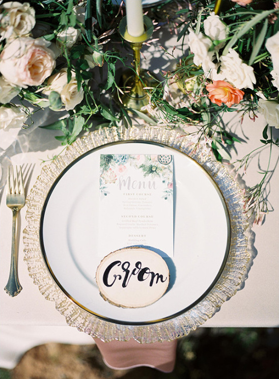 organic place card and elegant table setting